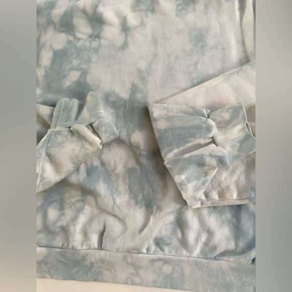 Gap tie dye blue white cloud sweatshirt size small tall - Picture 5 of 9